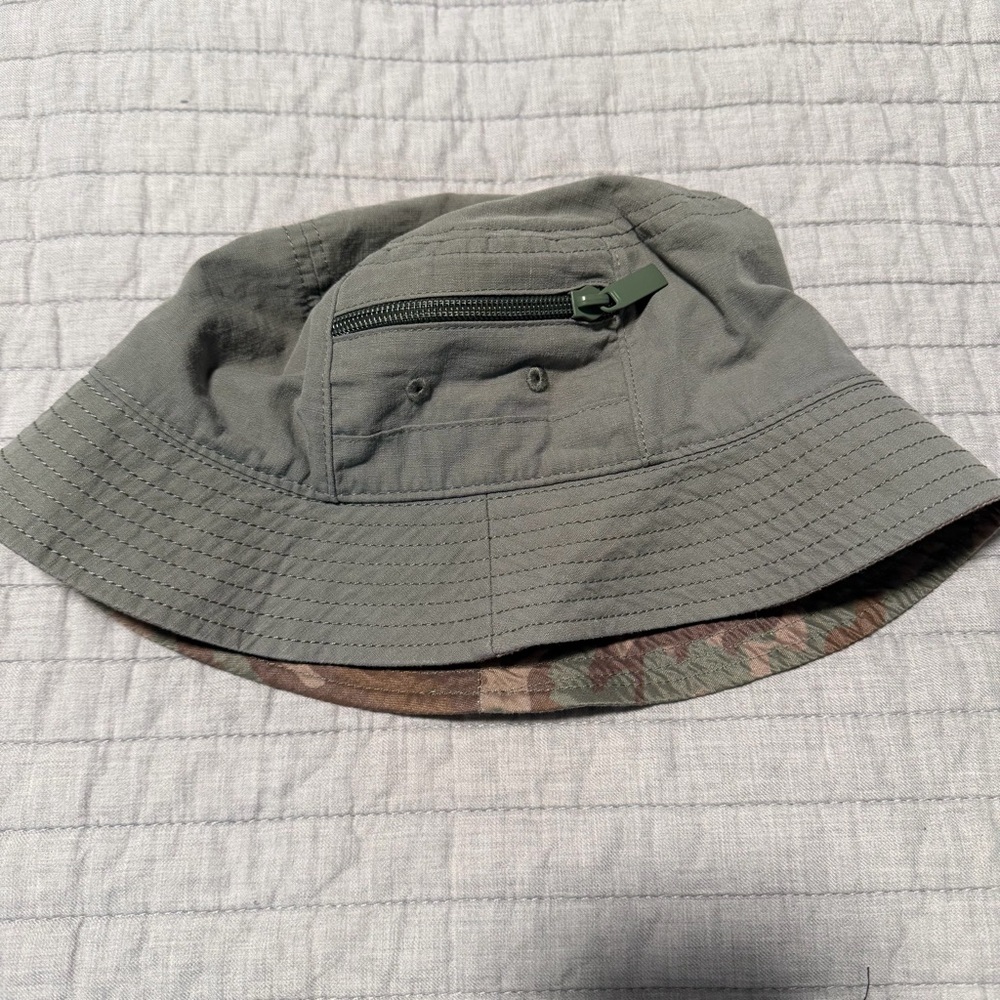 NWOT Cat & Jack Olive Green Bucket Hat